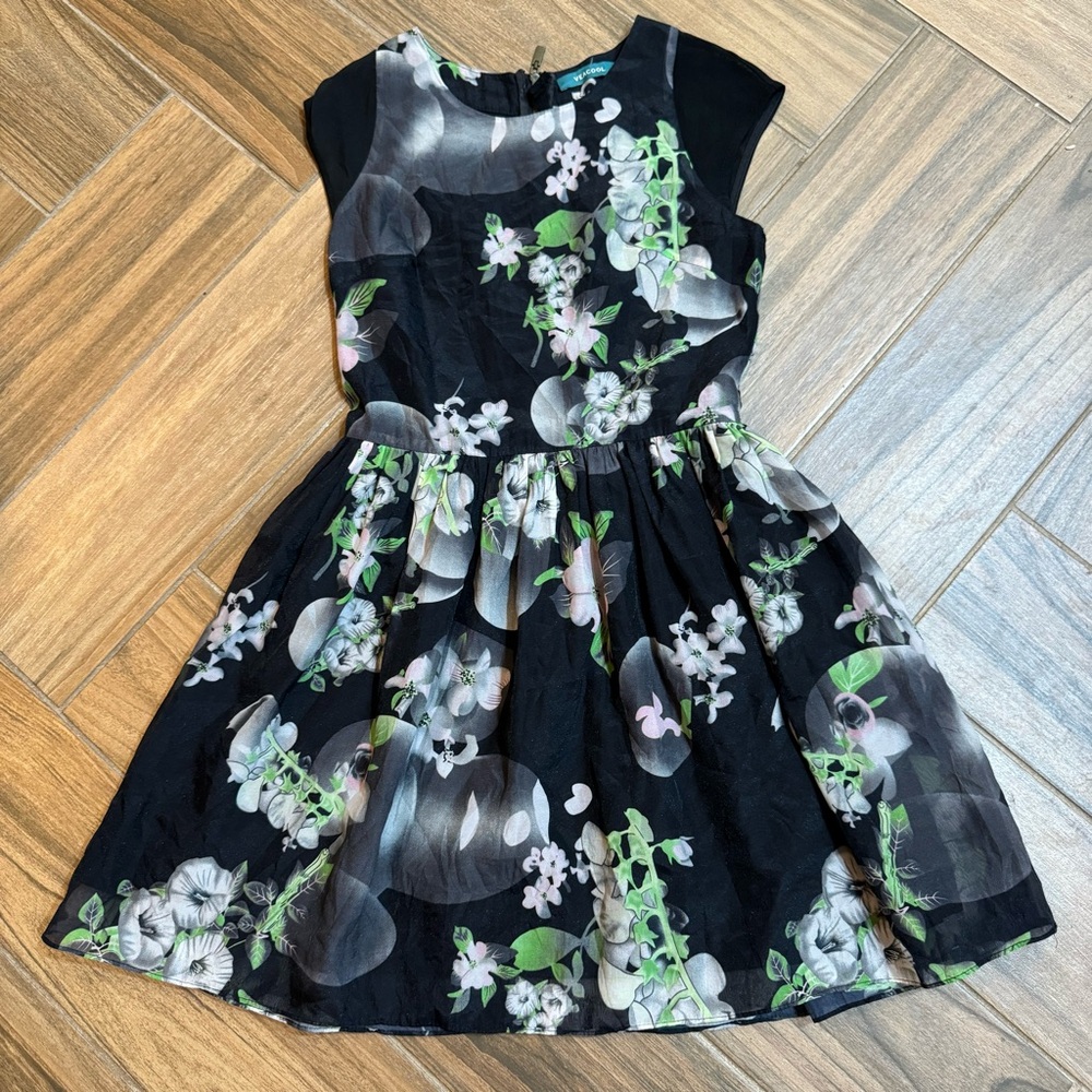 💜💜 2/$20 Mini Black Flowers Dress